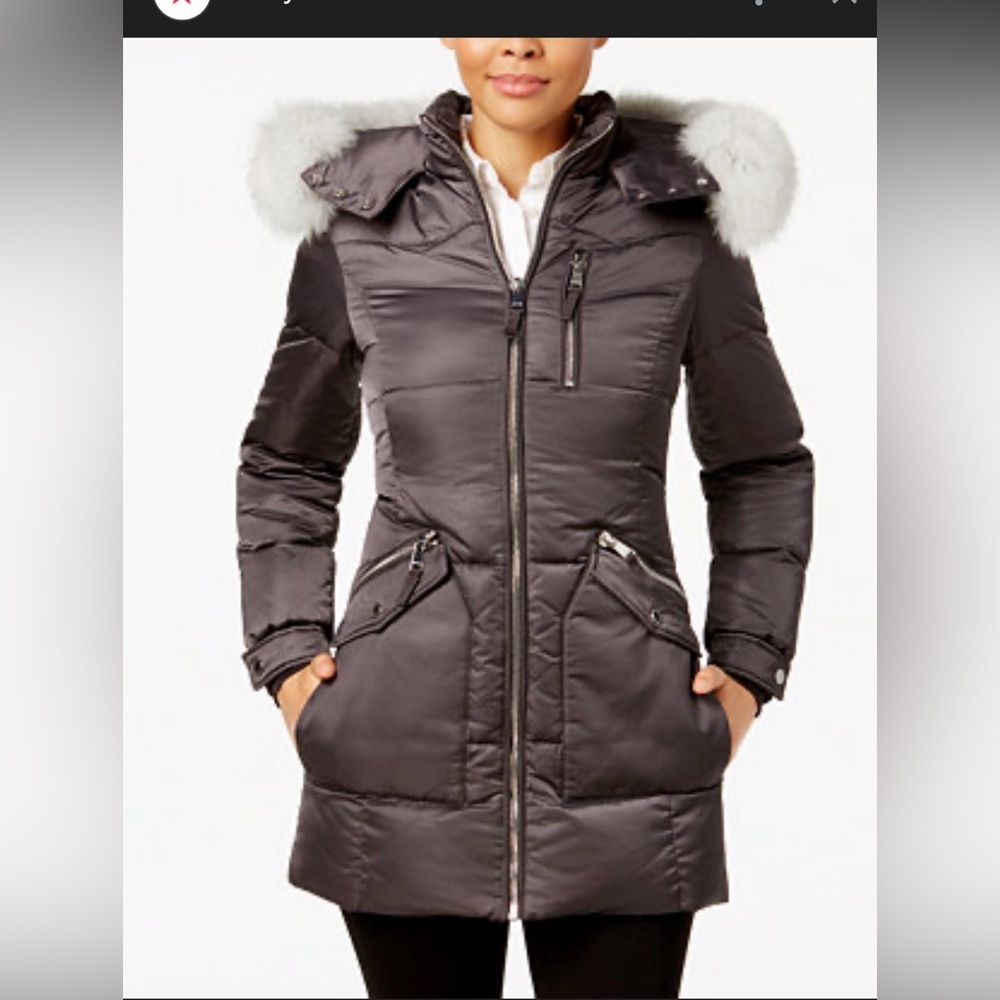 1 Madison Expedition
Fox-Fur-Trim Hooded Puffer Coat